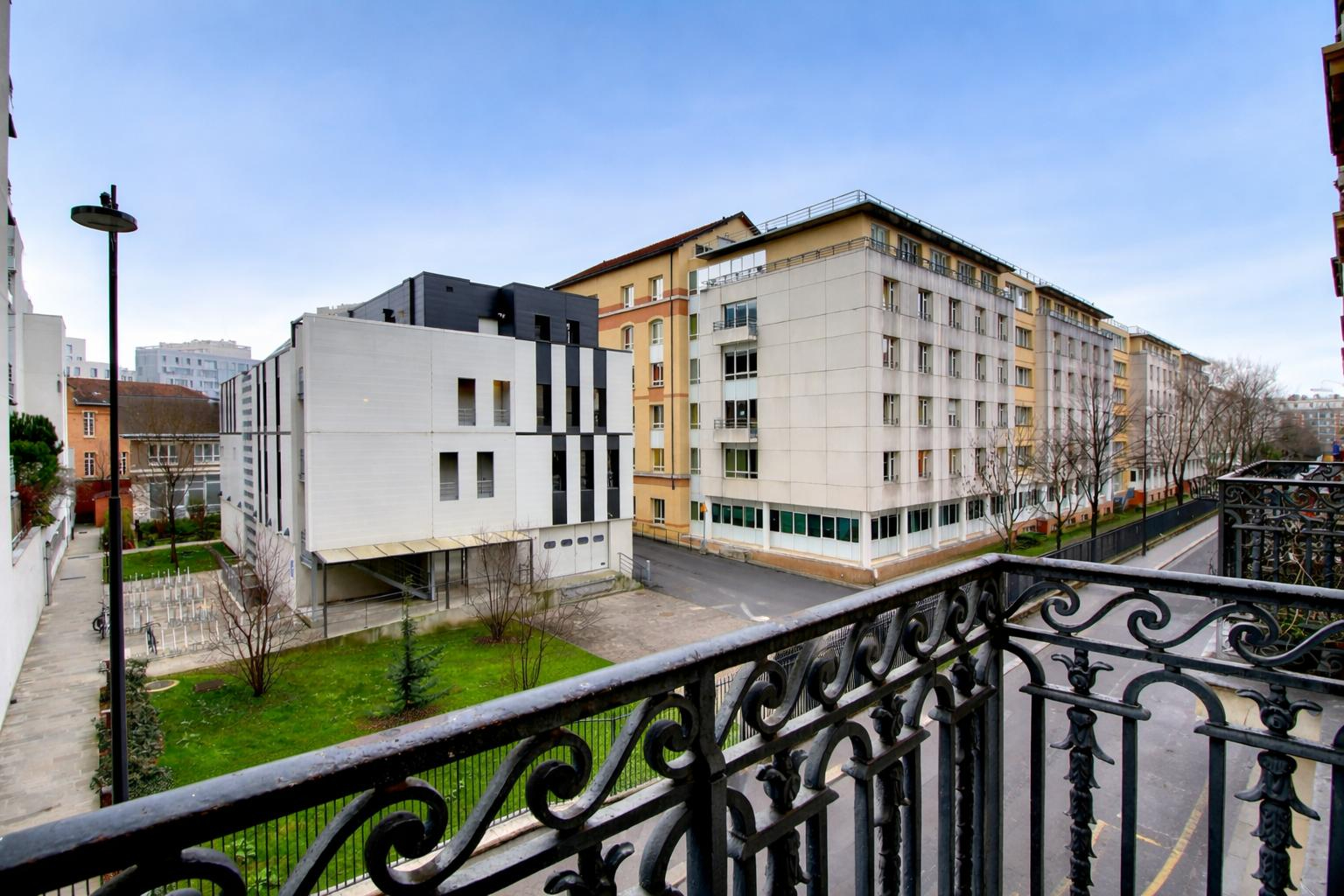 À vendre : Appartement 4 pièces + extérieurs à Paris - Référence V1051