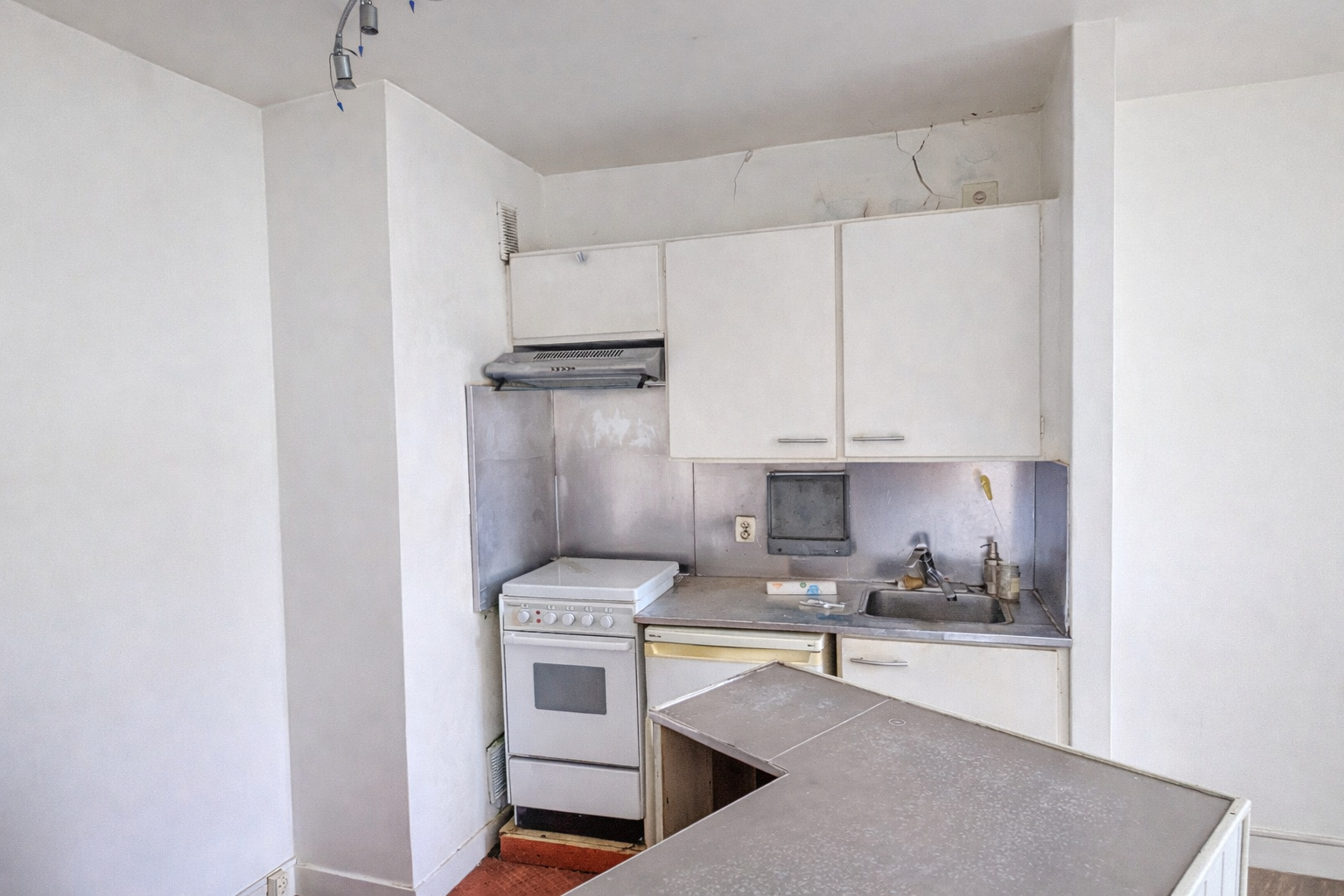À vendre : Studio à Paris 20 - 31.6m²