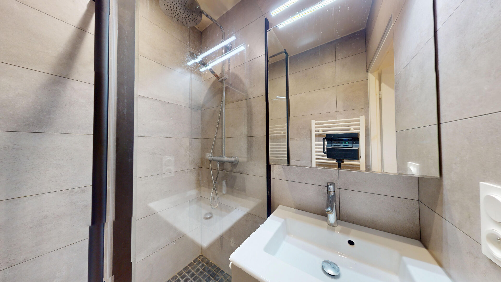 Appartement 3 pièces à louer à Paris 14 - Référence L1045