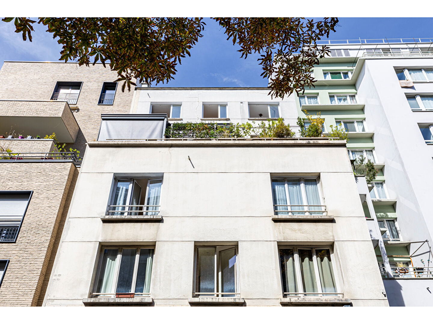 Appartement 2 pièces à vendre, dernier étage, exposition sud - Paris 19ème