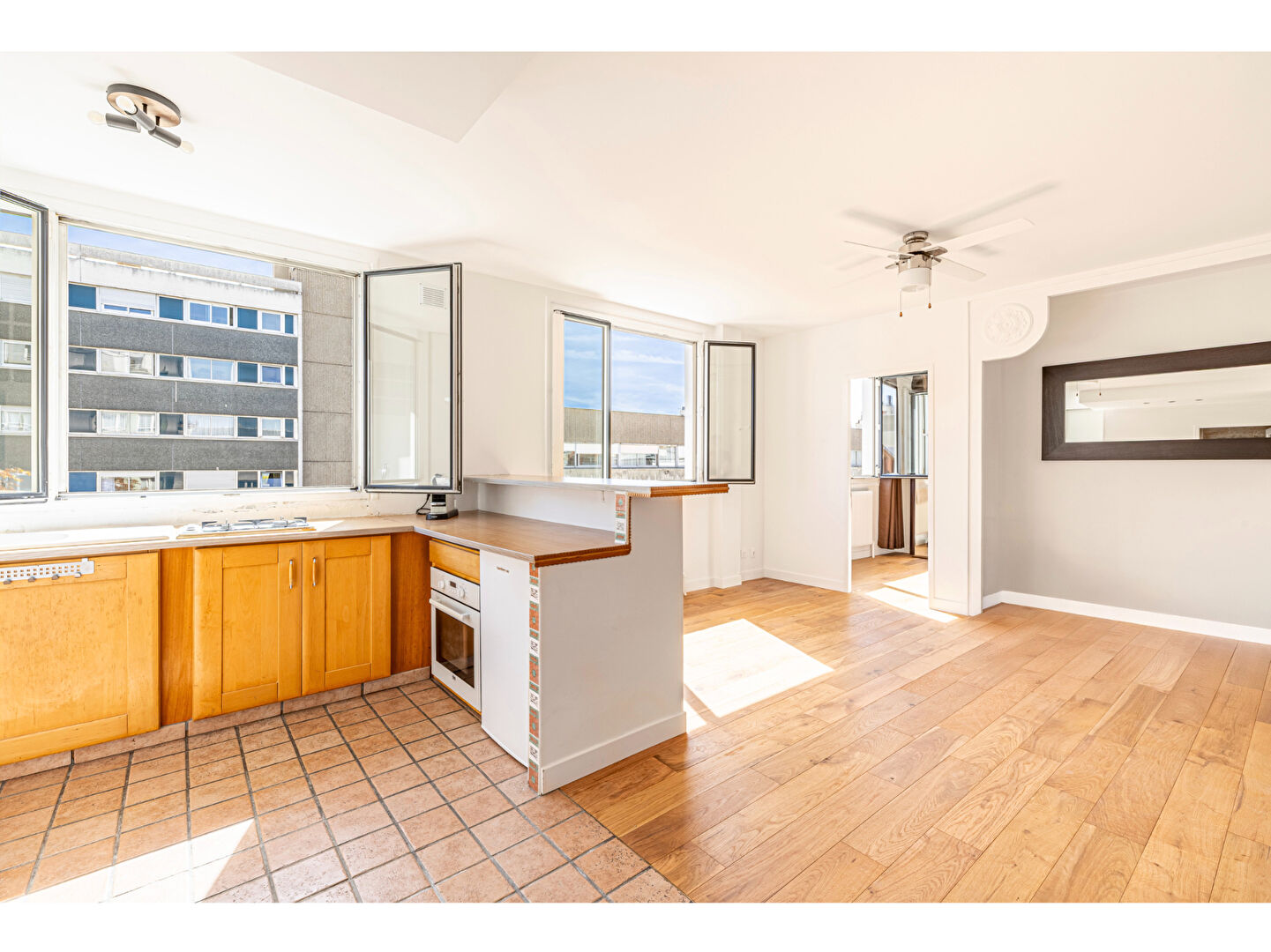 Appartement 2 pièces à vendre, dernier étage, exposition sud - Paris 19ème