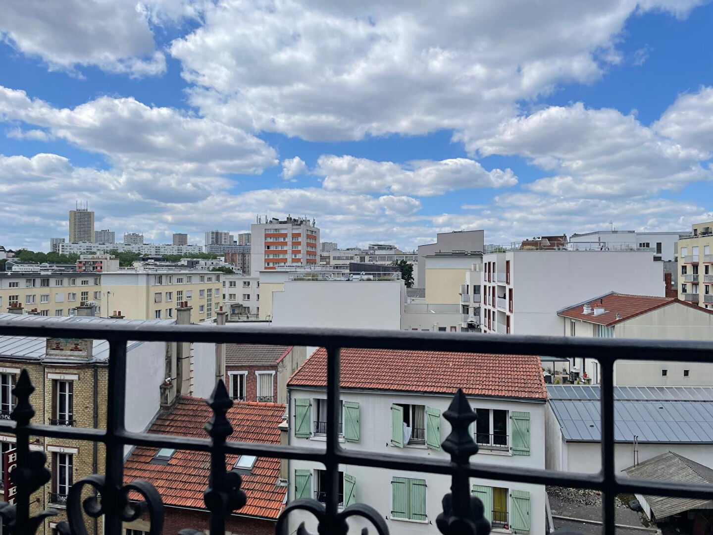 Appartement 2 pièces à vendre à Montreuil - Mairie de Montreuil