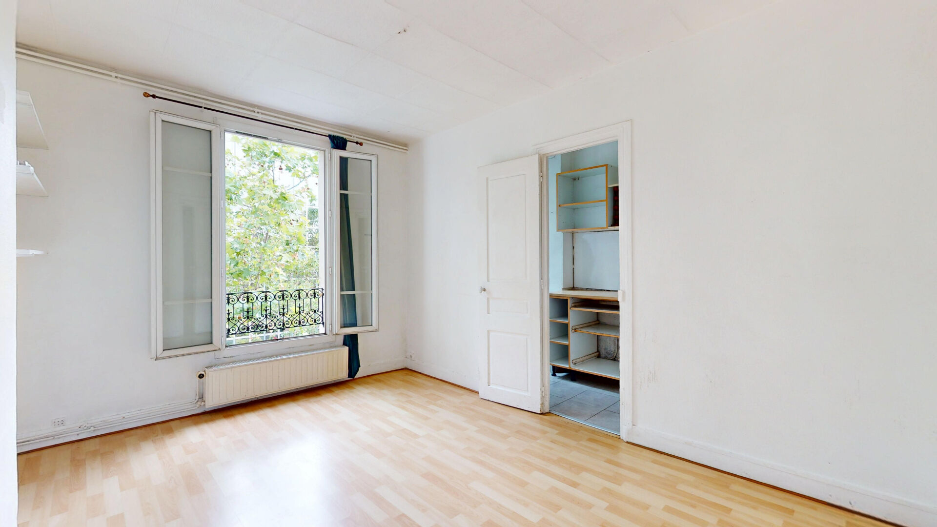 Appartement 3 pièces à rénover, dernier étage, Saint Ouen sur Seine