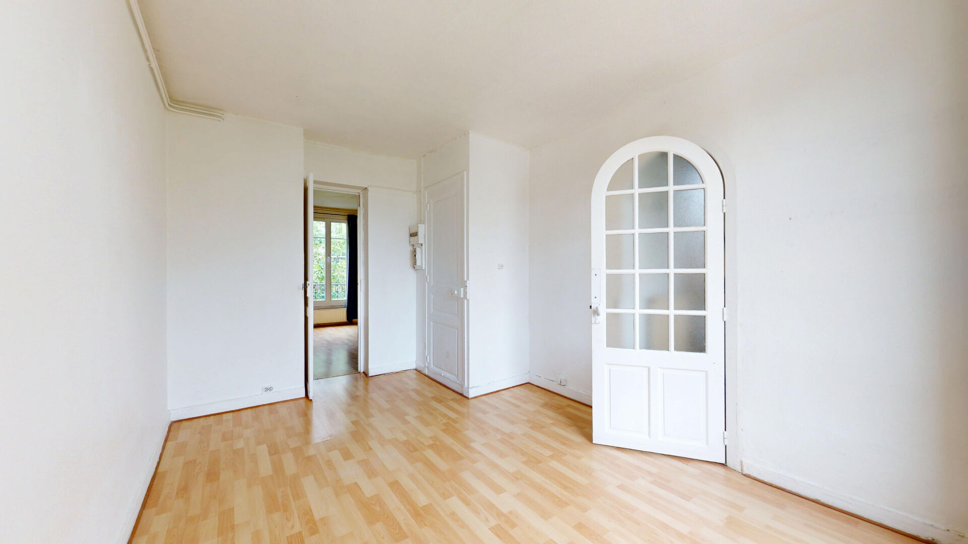 Appartement 3 pièces à rénover, dernier étage, Saint Ouen sur Seine