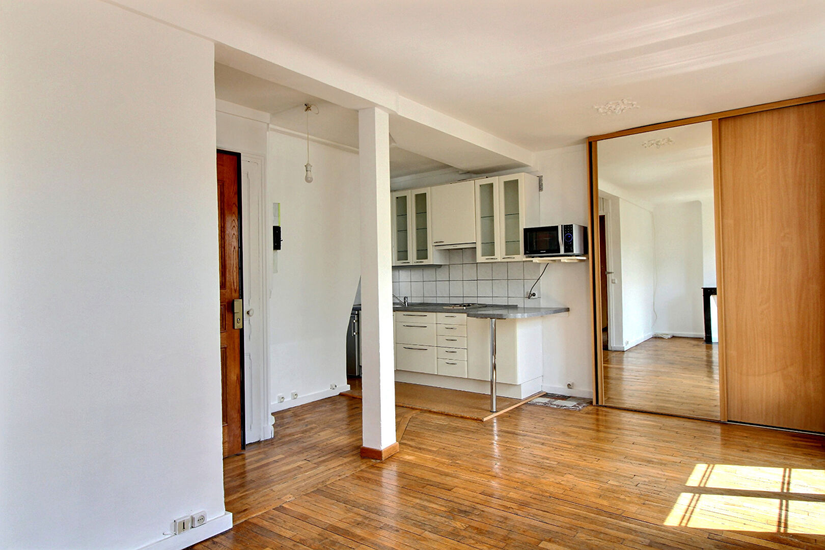 Appartement 1 pièce 27 m² · à Paris · 26,9 m² · 250 000 €