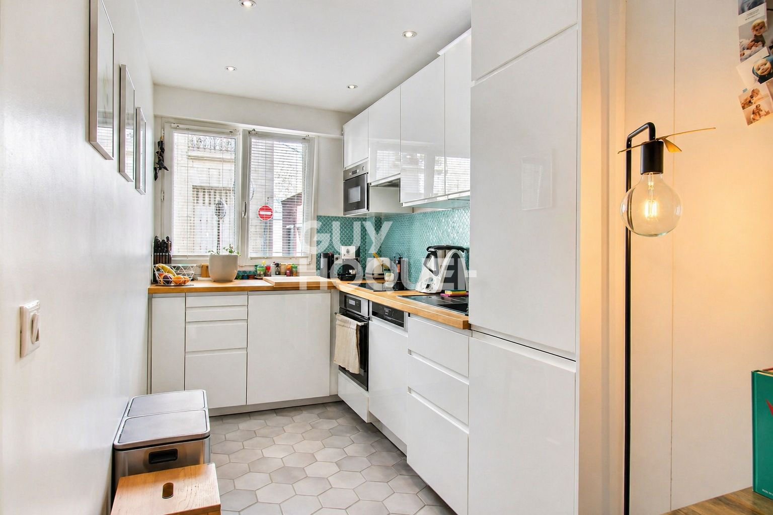Appartement 4 pièces à vendre à Paris - Réf V1081