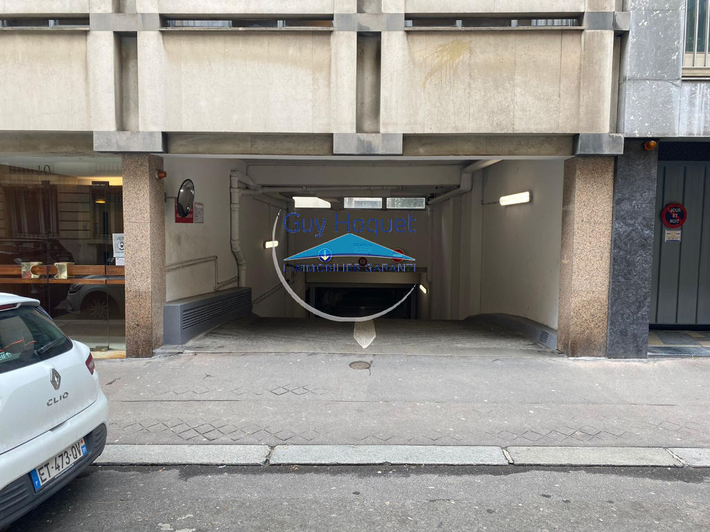 Parking / box Faisanderie