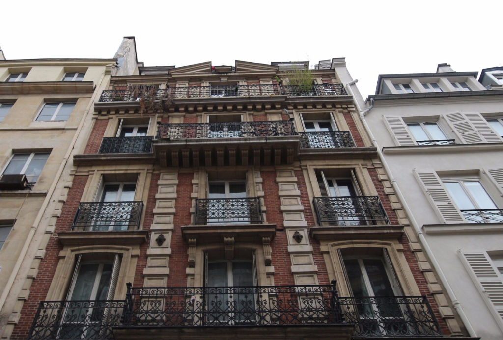 RUE SAINT DENIS  PARIS 2ème - 3 pièces 87.48 m2