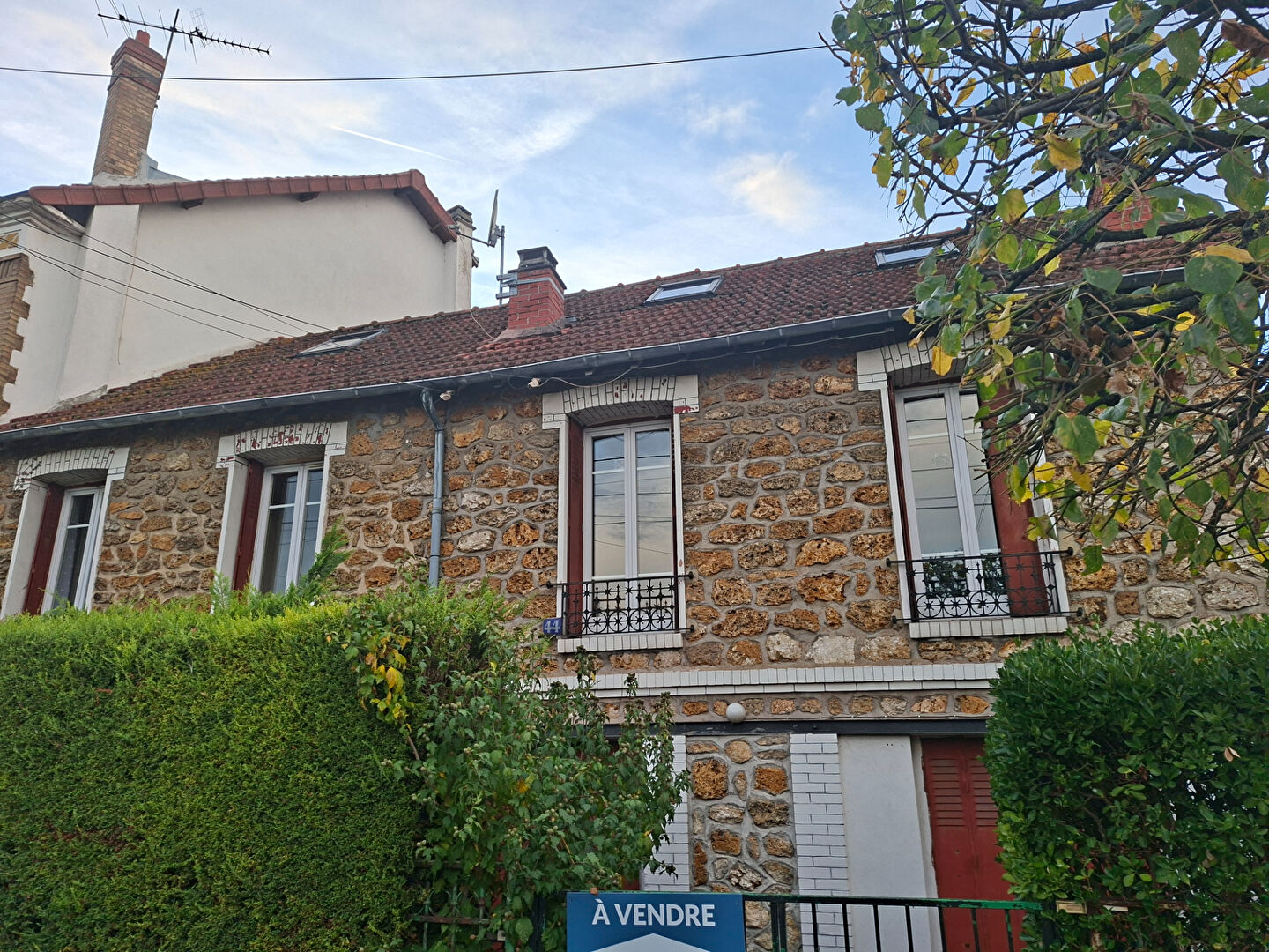 Maison  1 pièce(s) 131 m2
