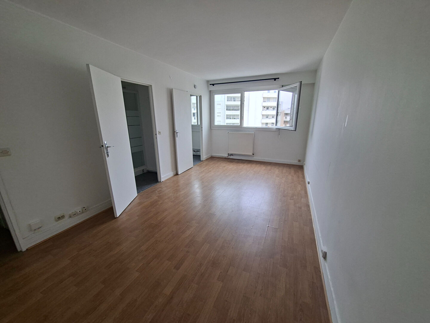 Appartement Montrouge 1 pièce(s) 26.23 m2