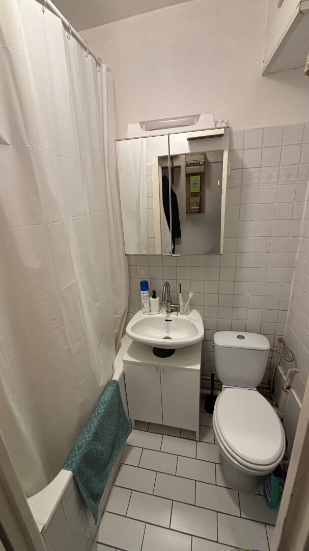 Appartement Paris 1 pièce(s) 24 m2