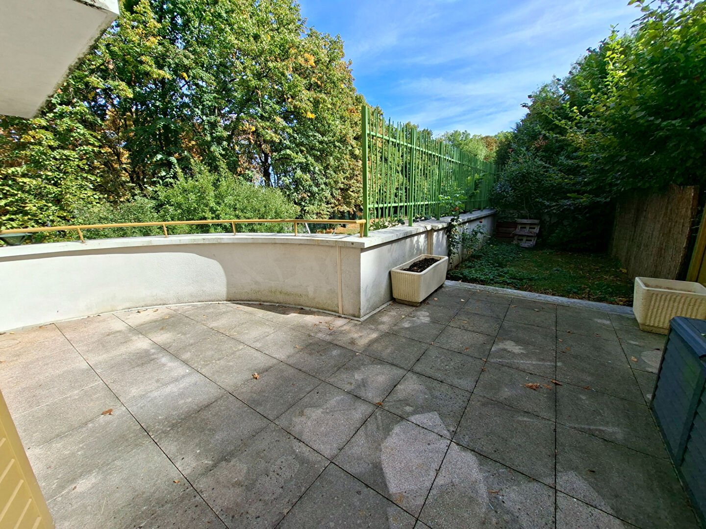 Appartement récent , grande terrasse