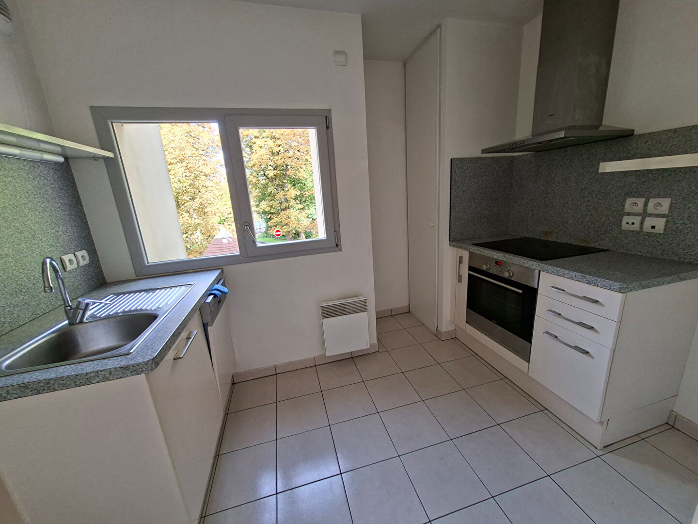 Appartement récent , grande terrasse