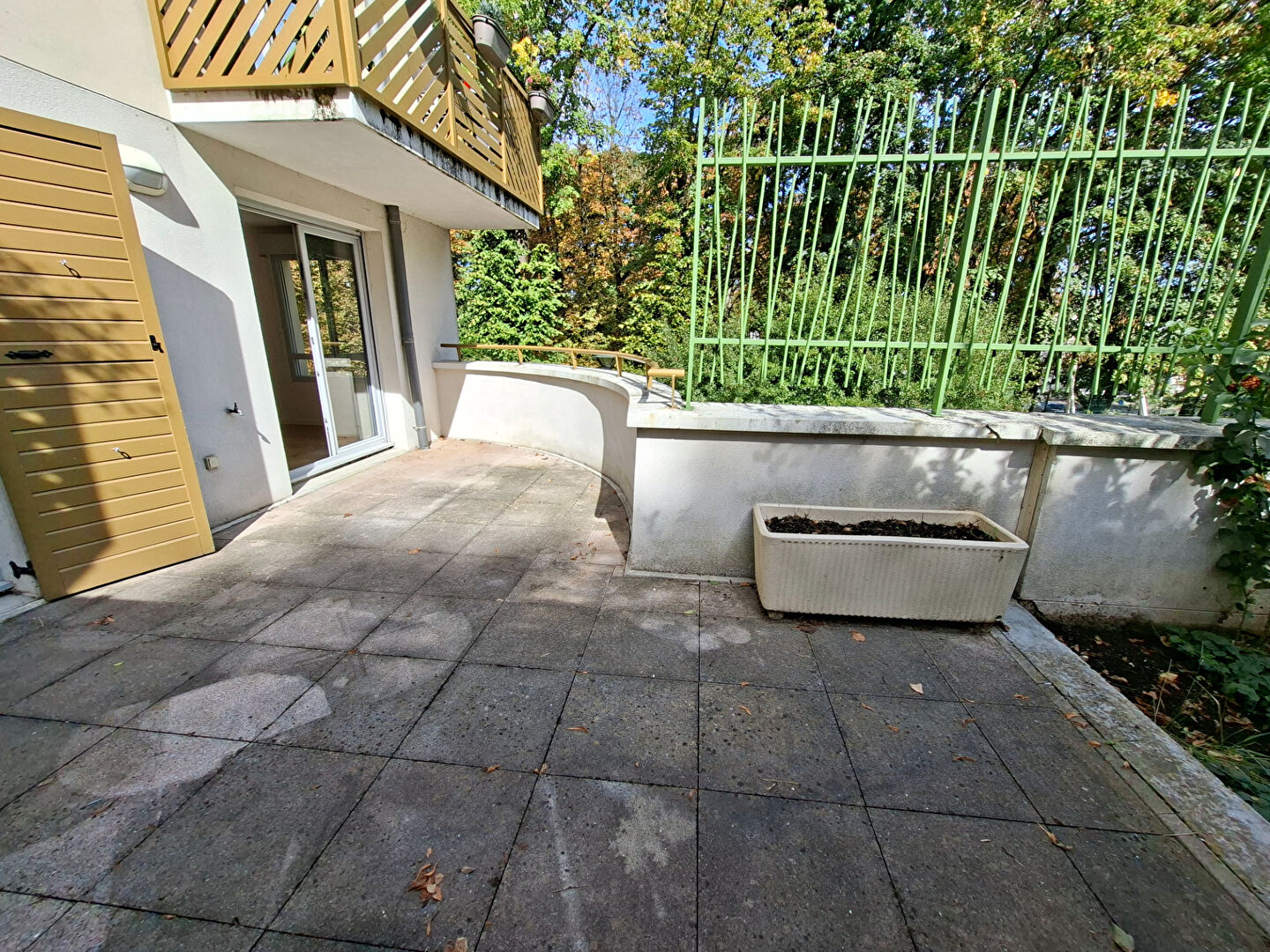 Appartement récent , grande terrasse
