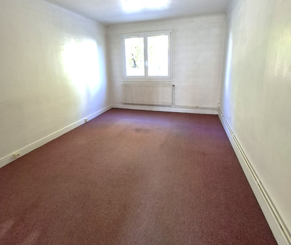 Appartement 2 pièces à rénover