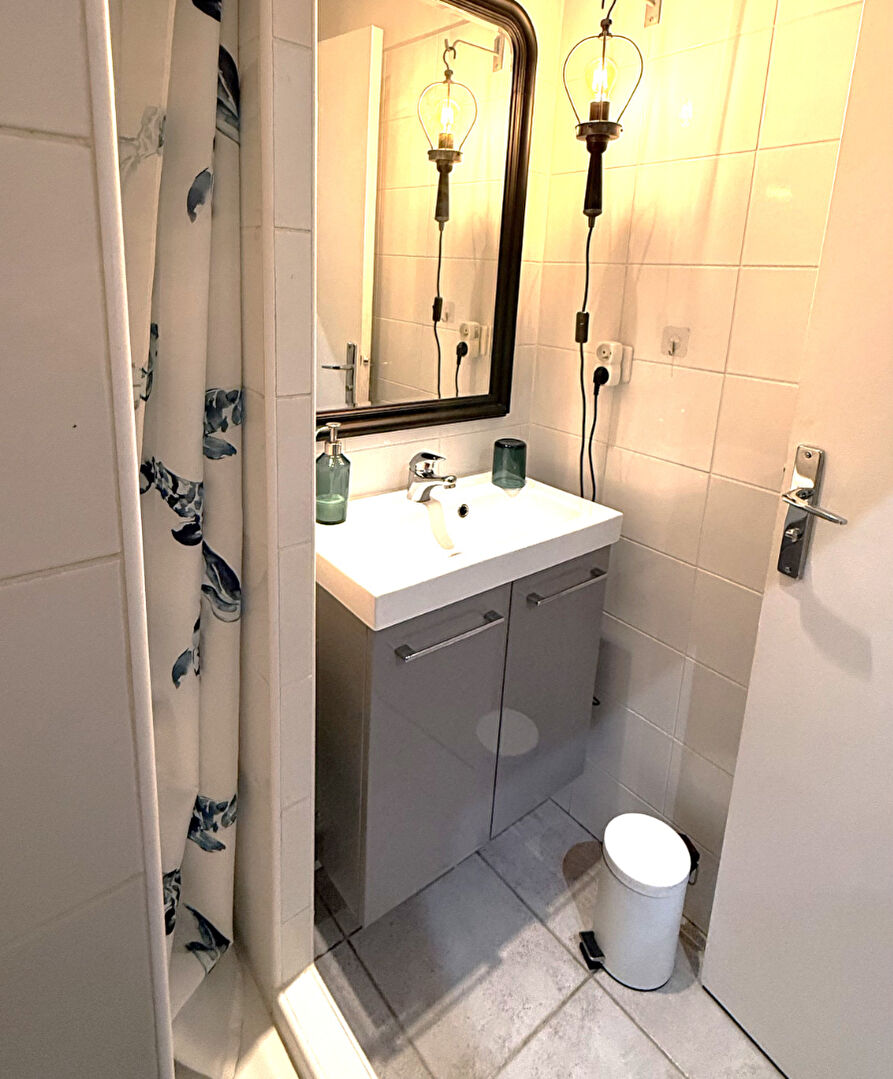 Studio meublé 1 pièce(s) 18 m2 