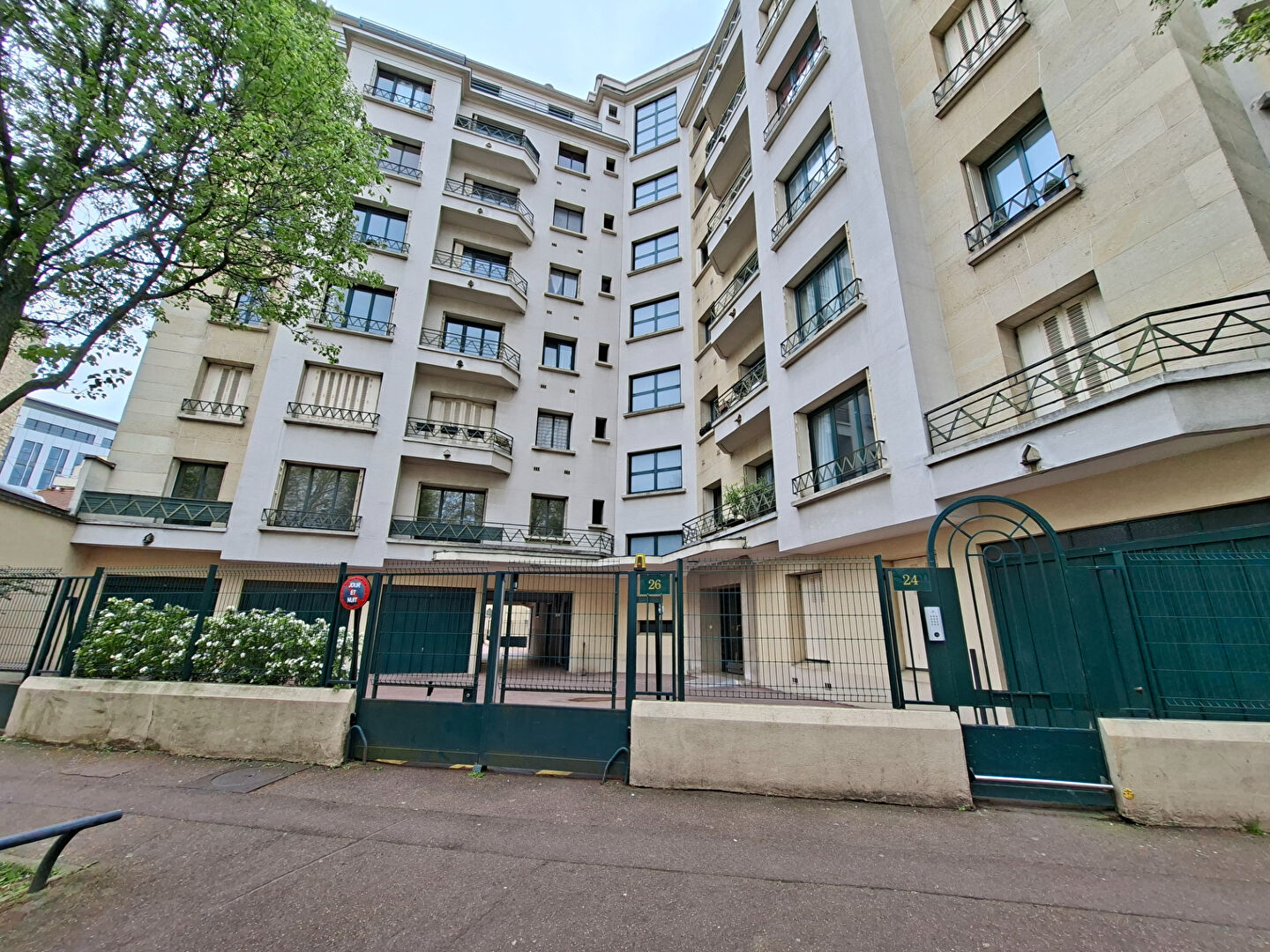 Appartement Issy Les Moulineaux 3 pièce(s) 63.09 m2