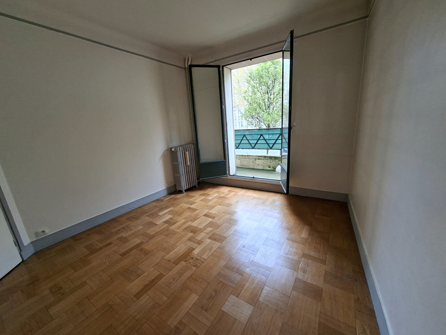 Appartement Issy Les Moulineaux 3 pièce(s) 63.09 m2
