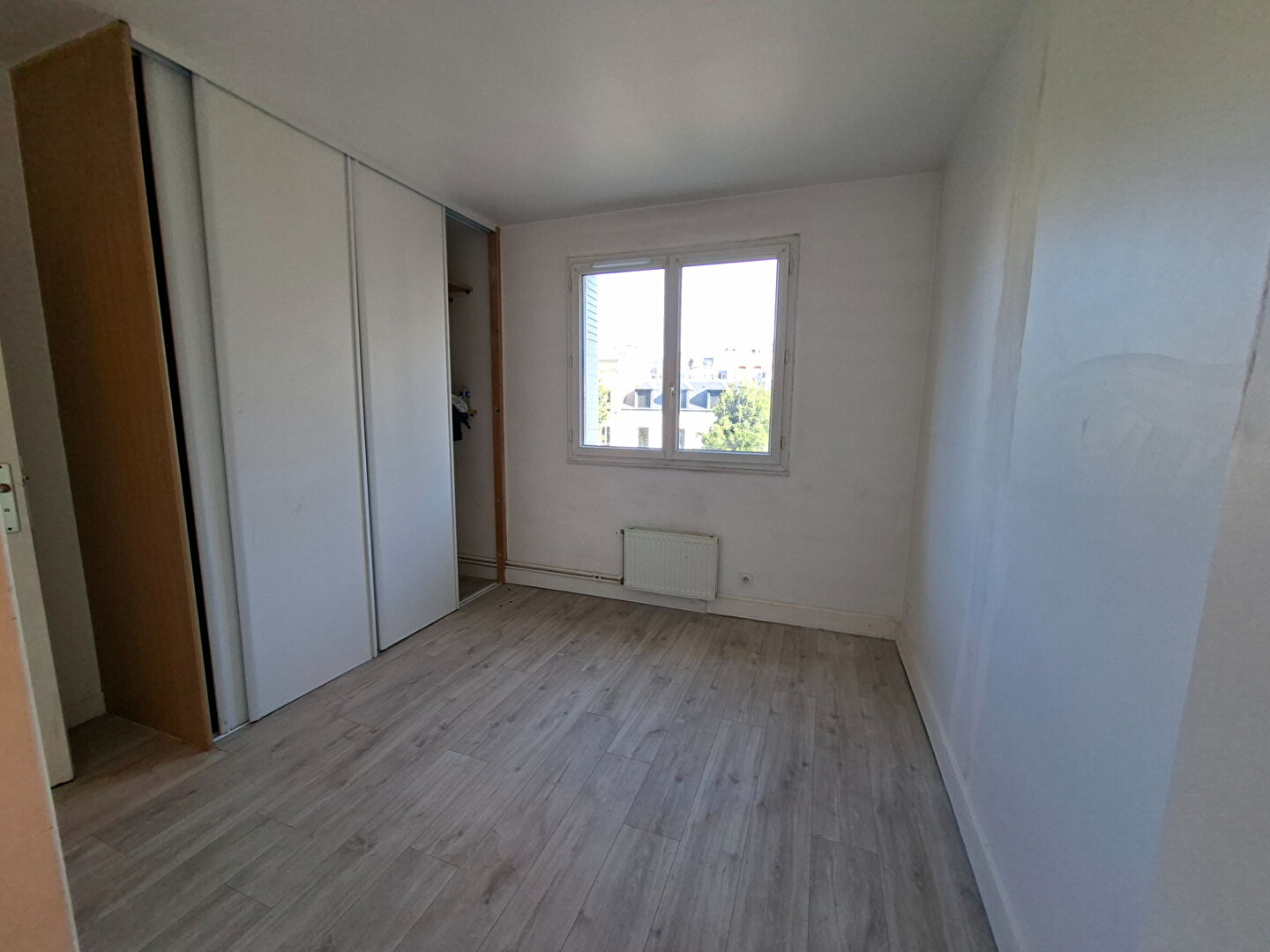 Appartement Montrouge 3 pièce(s) 64.81 m2