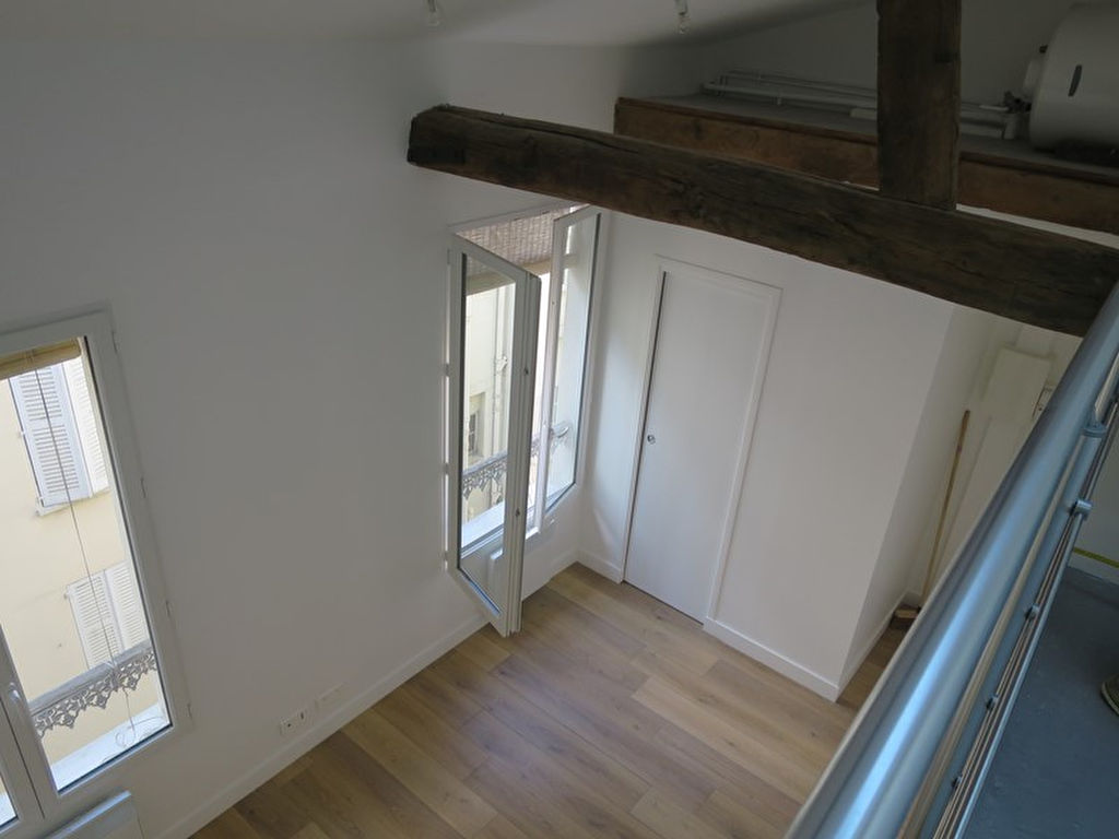 Appartement Paris 1 pièce(s) 19.77 m2
