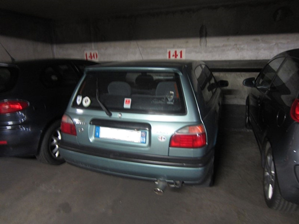 Parking / box Paris 9.88 m2