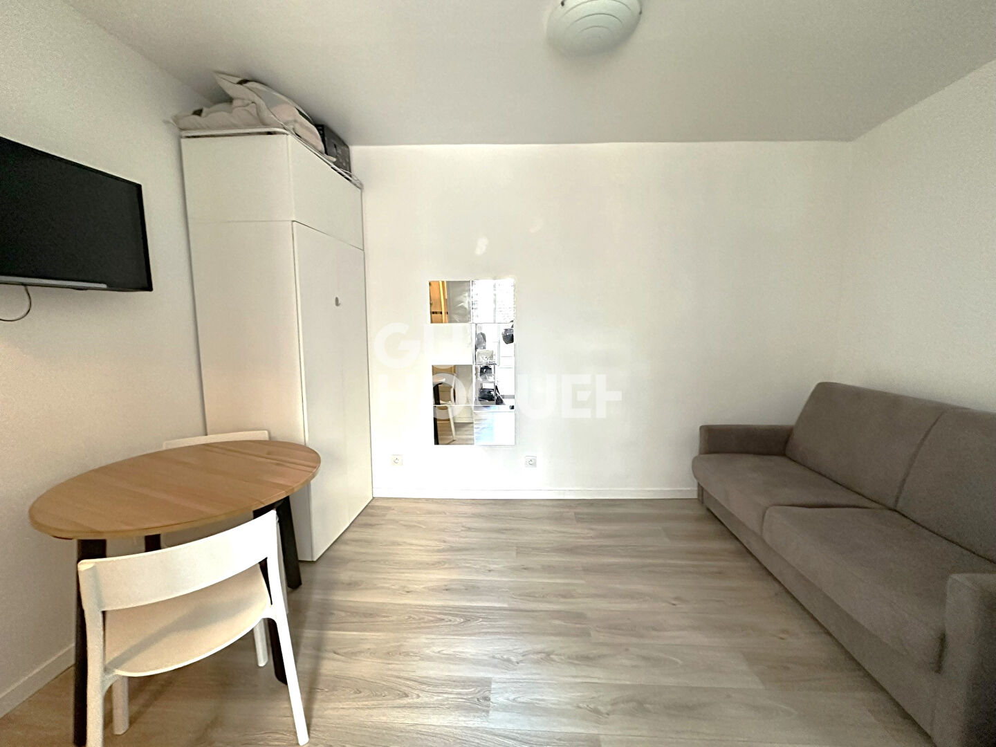 Studio métro Pyrénées
