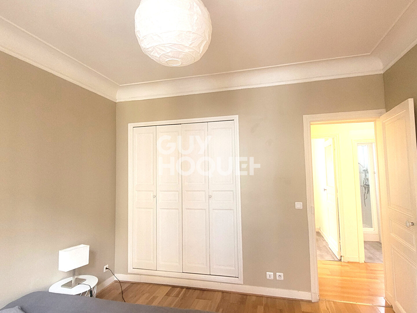 Appartement 2 pièces 45.73 m2 PARIS 15 PORTE DE VERSAILLES