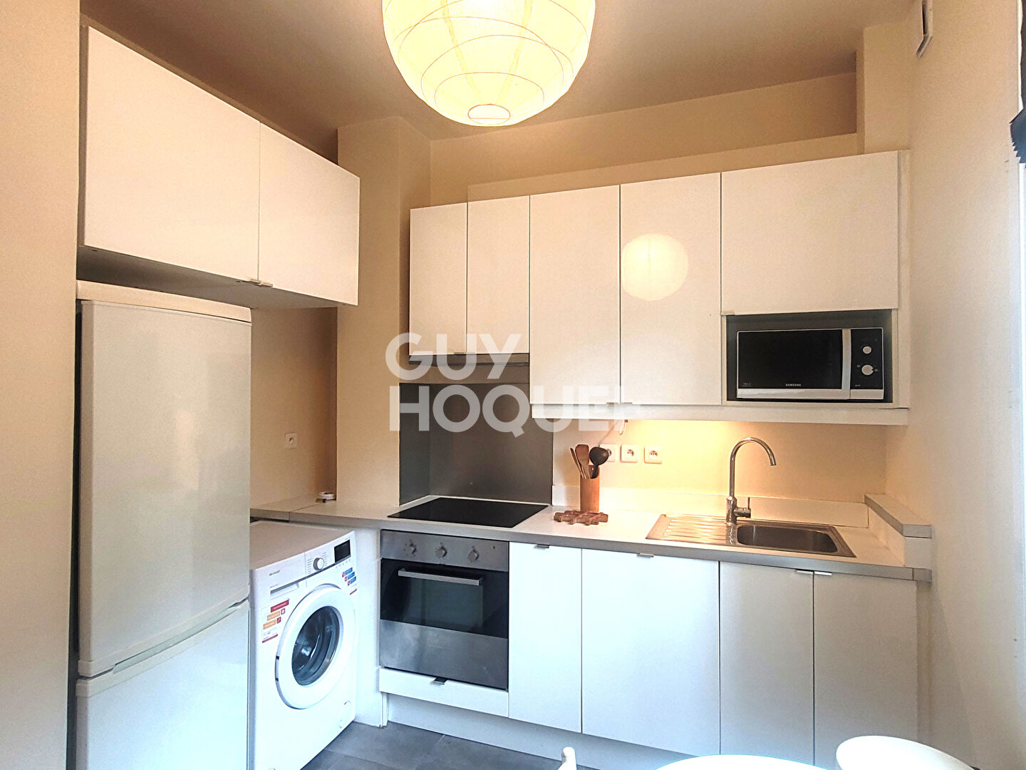 Appartement 2 pièces 45.73 m2 PARIS 15 PORTE DE VERSAILLES