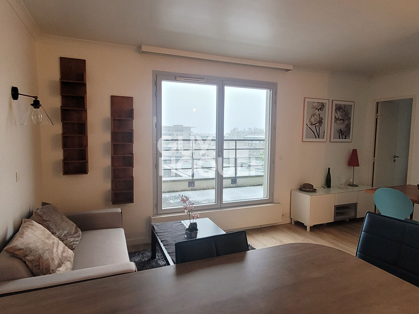 2 pièces 33 m² avec terrasse 11 m² BUTTES CHAUMONT