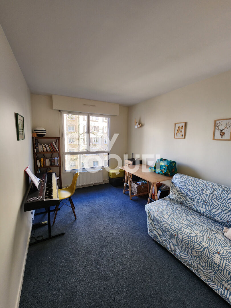 PARIS 19 - BELLEVILLE - 5 pièces - 101.5 m2