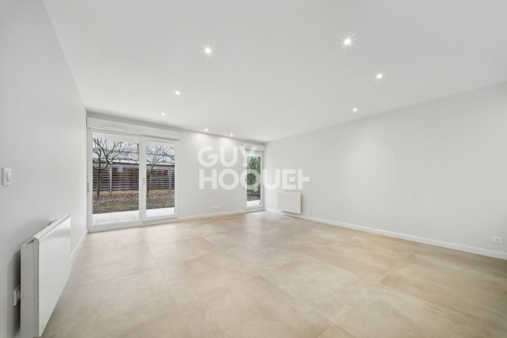 Montreuil /Appartement familial avec jardin