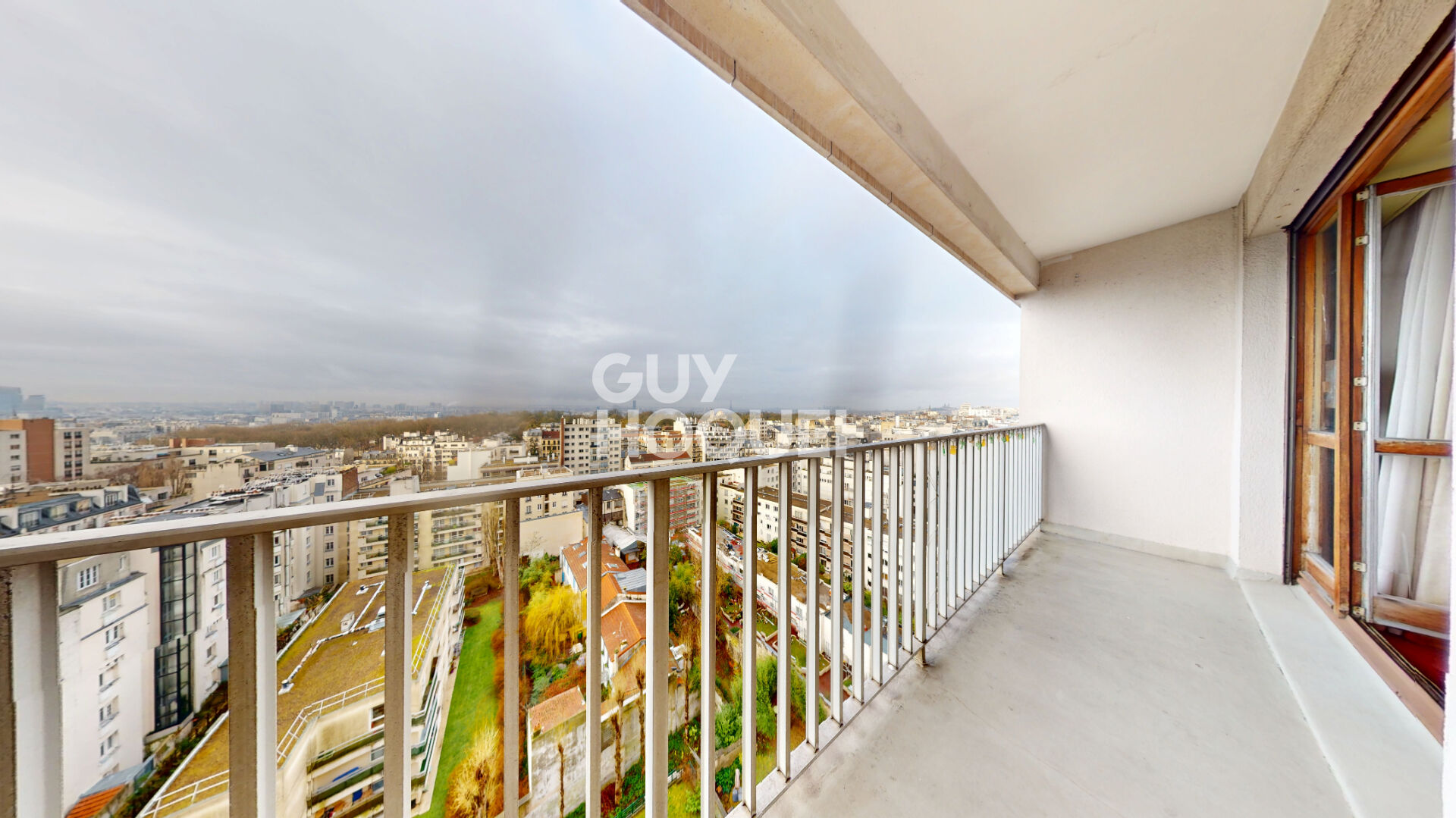 4 pièces avec balcon et  vues dégagées en étage élevé - Gambetta