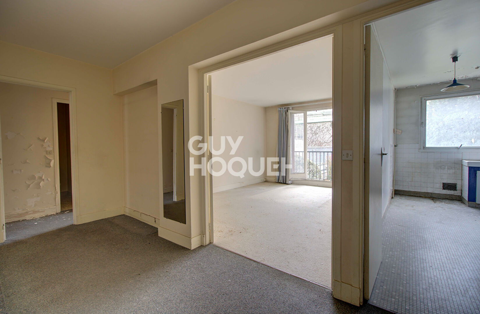 Appartement T3 de 69,70m² avec balcon à rénover