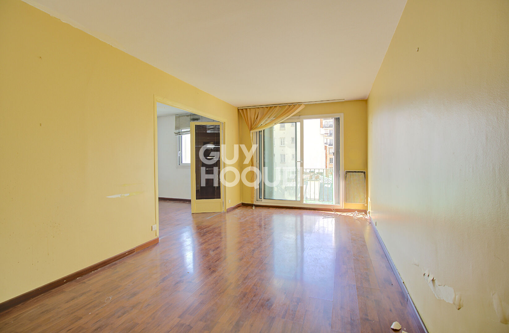 2 pièces avec balcon et vue dégagée - PARIS 20