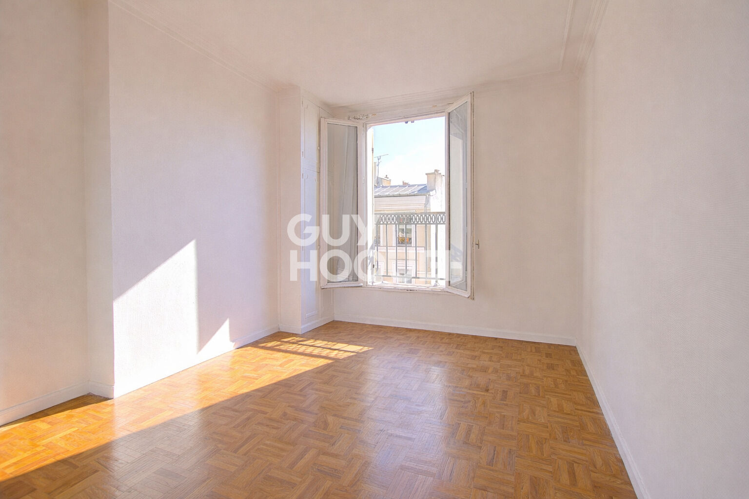 Exclusivité - Studio 23,5m²  - dernier étage avec balcon