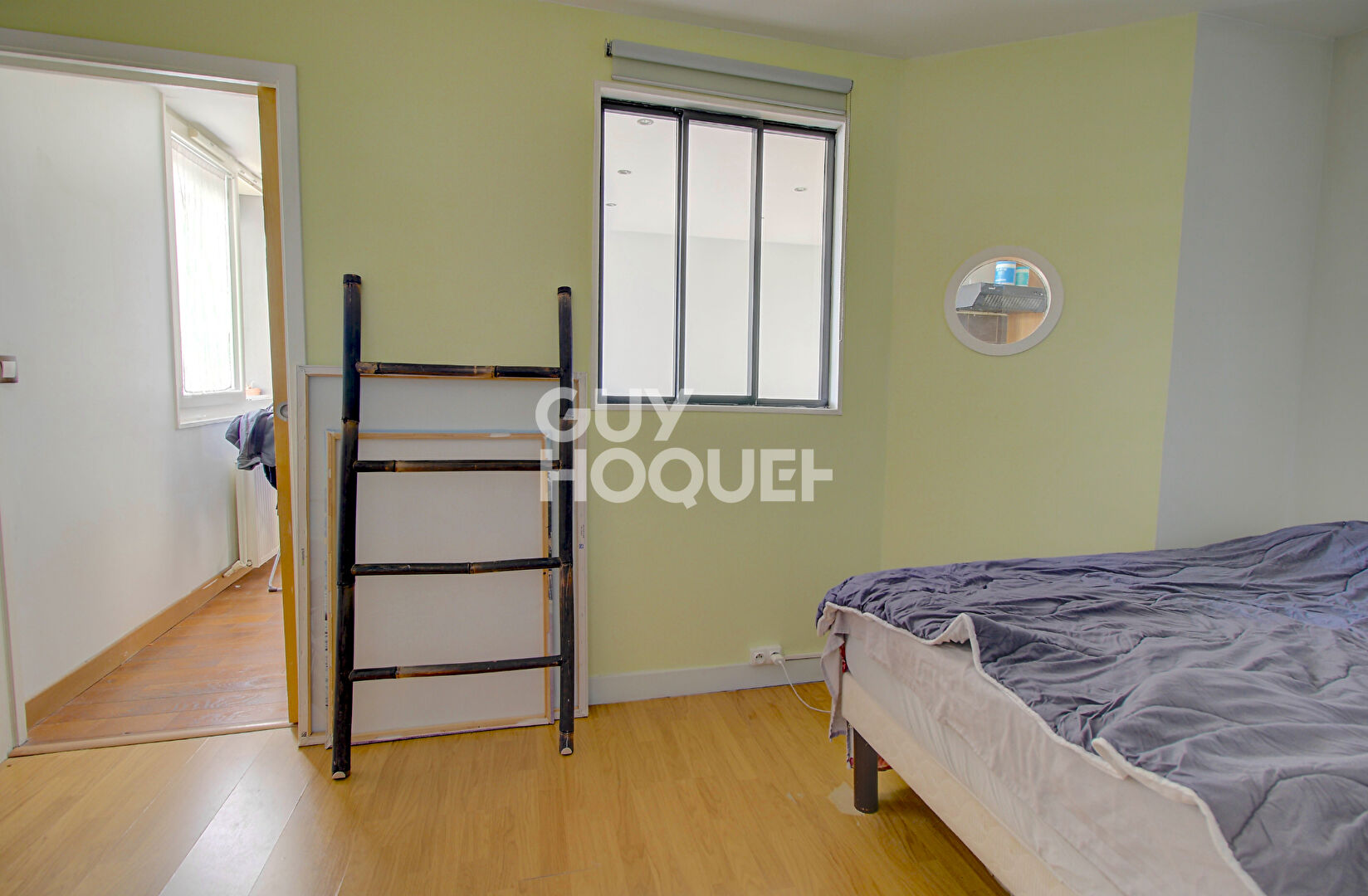 2 pièces - place des fêtes