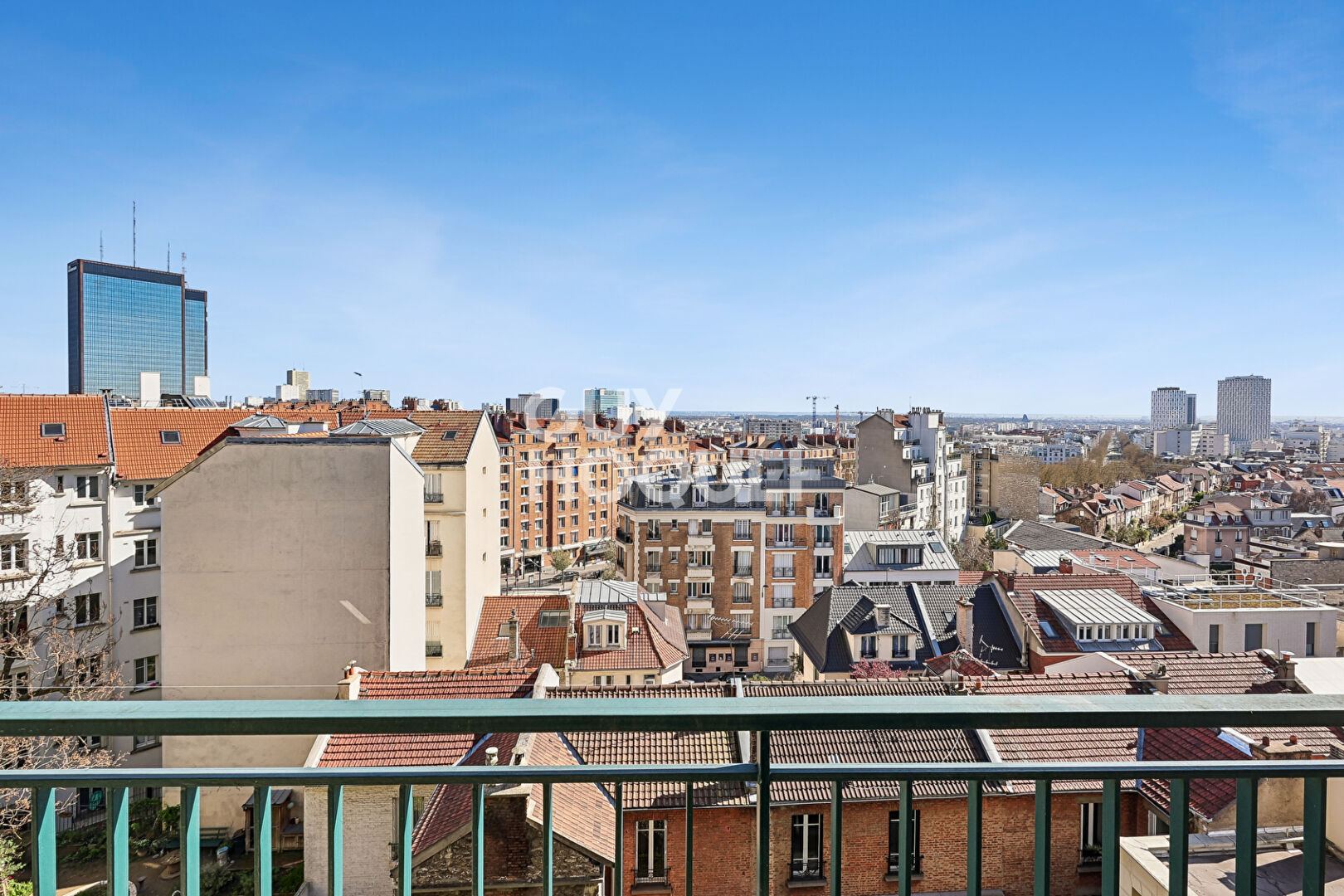 Rue de la Justice T4 81m² traversant, balcon
