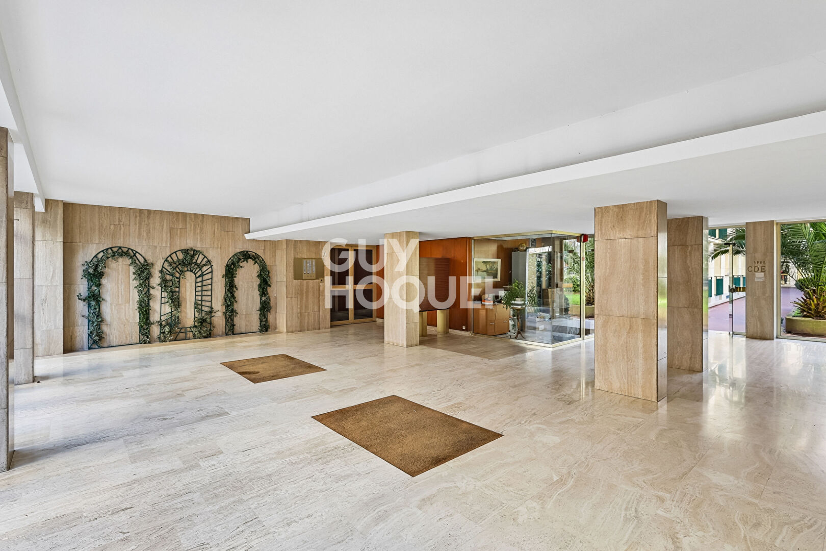 Rue de la Justice T4 81m² traversant, balcon