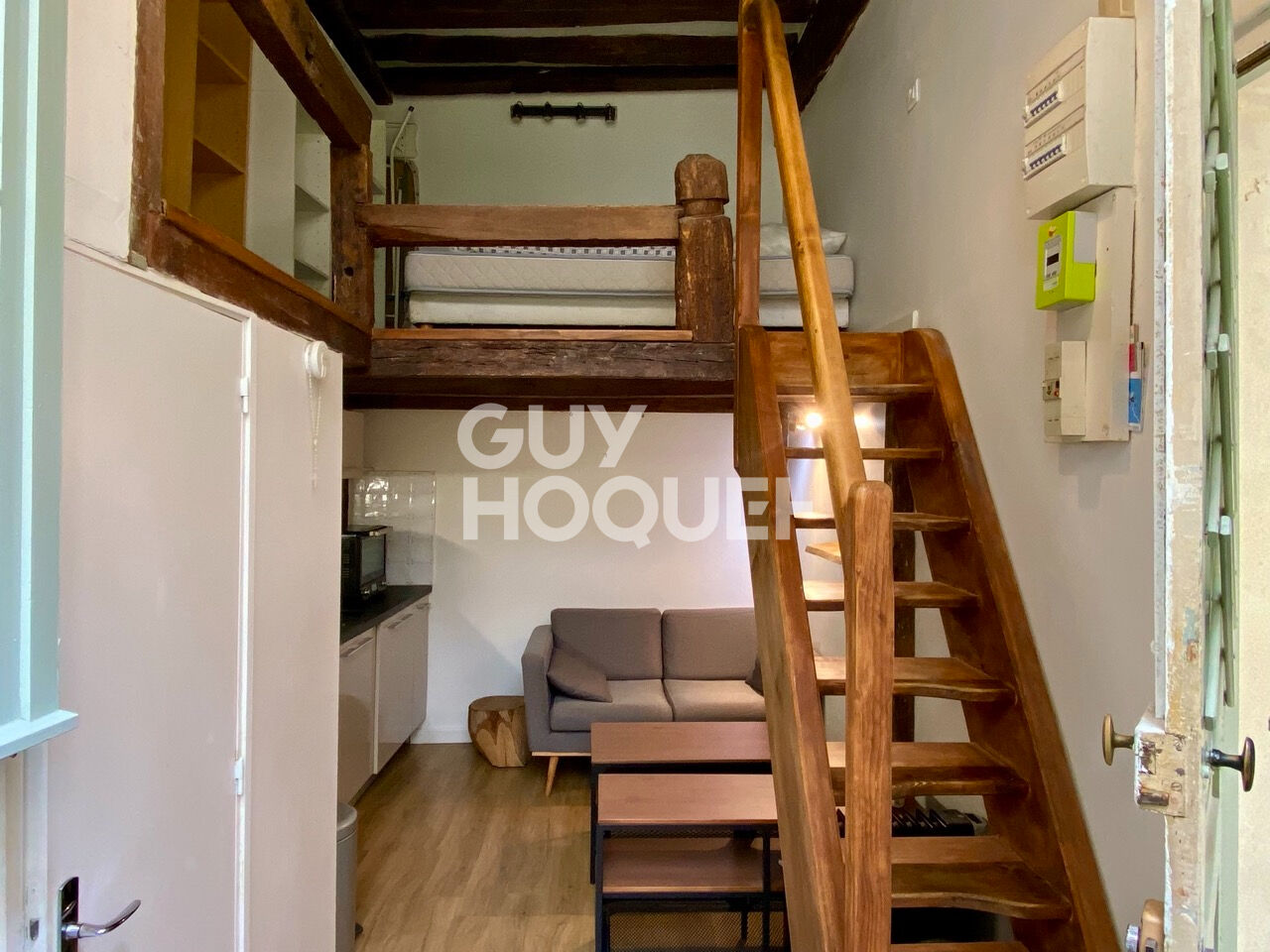 Studio avec mezzanine - rue Quincampoix