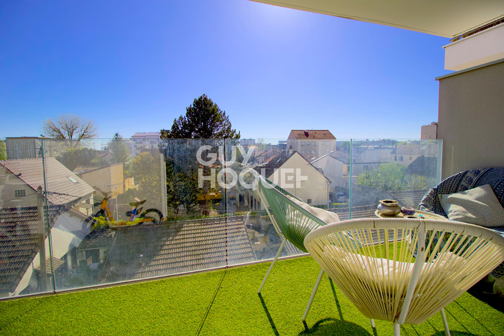 3 pièces avec terrasse et balcon - ROMAINVILLE