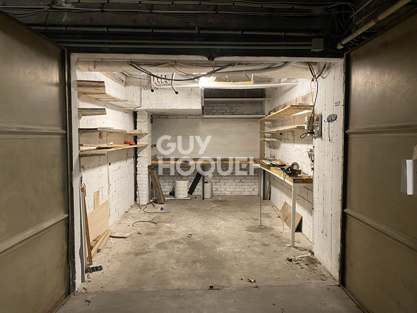 PARIS 20E - RUE SAINT-BLAISE - BOX /REMISE / ATELIER EN REZ-DE-CHAUSSÉE