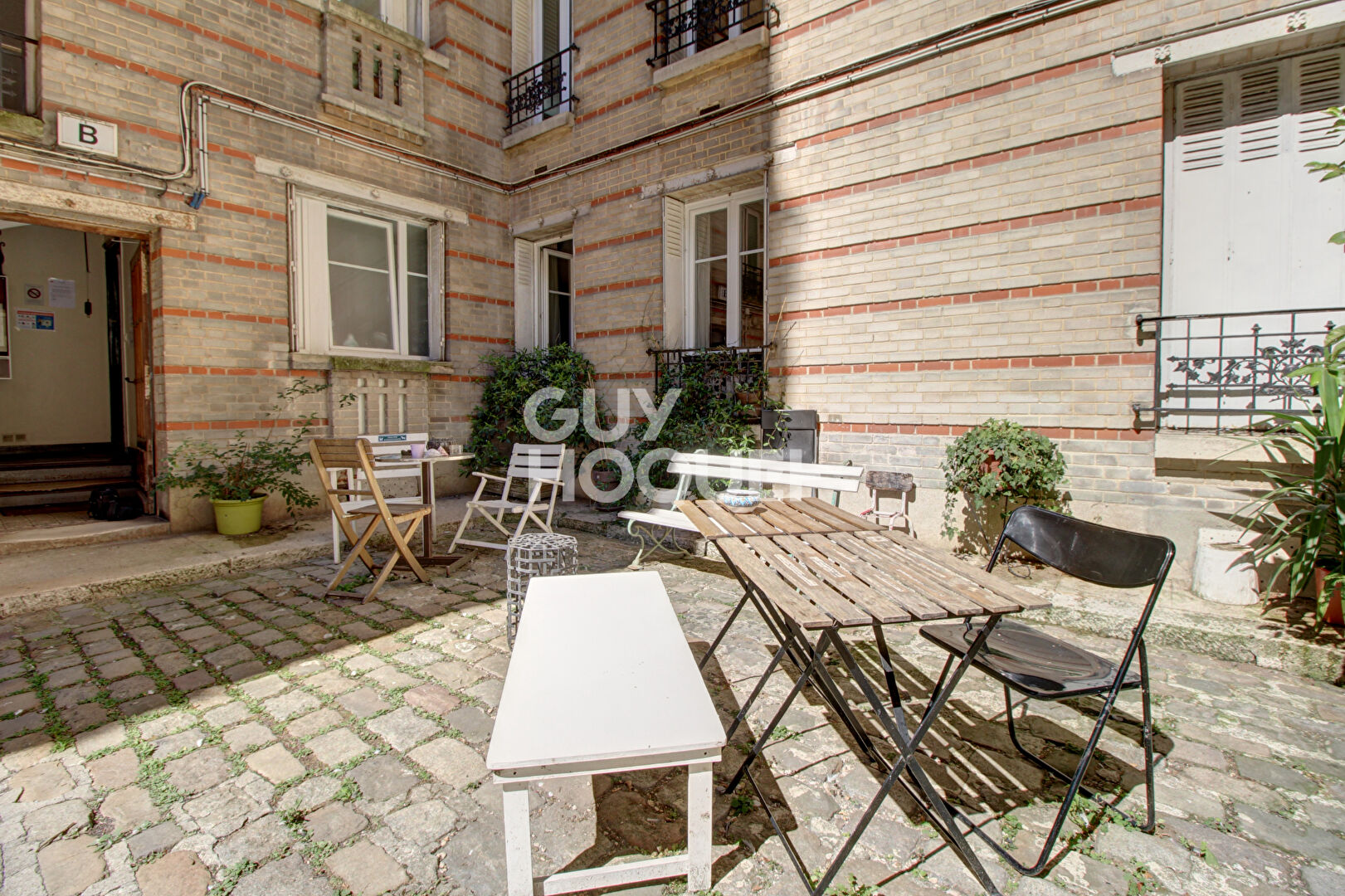 2 pièces - Gambetta/ place Edith Piaf