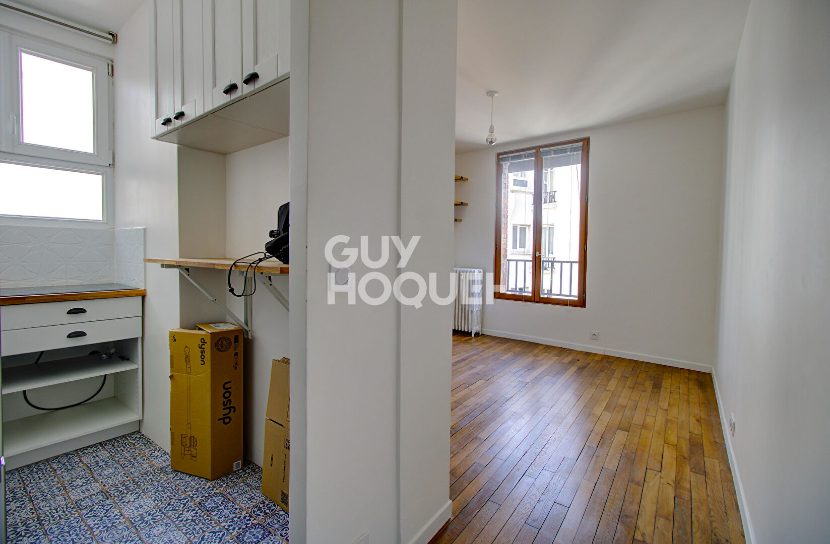 Studio rénové en dernier étage - Jourdain/ Ménilmontant
