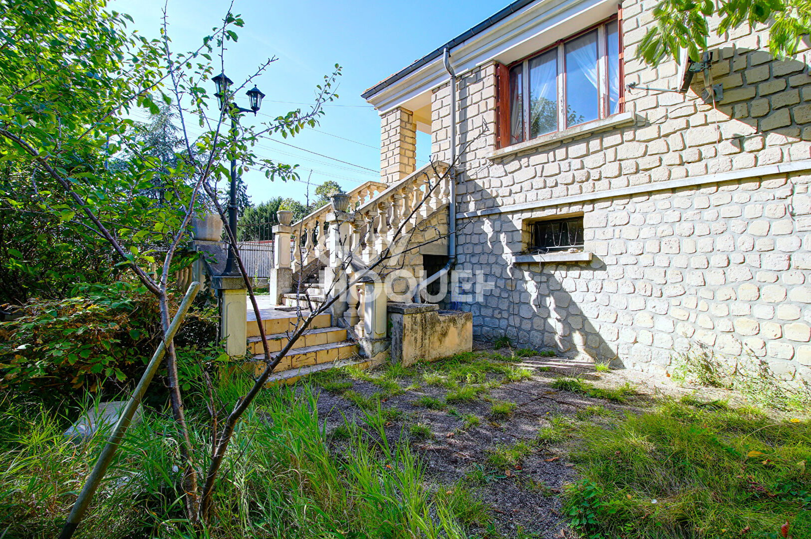 Maison non mitoyenne 180m²  avec jardin