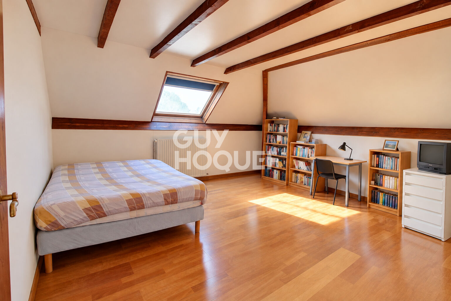 Maison non mitoyenne 180m²  avec jardin