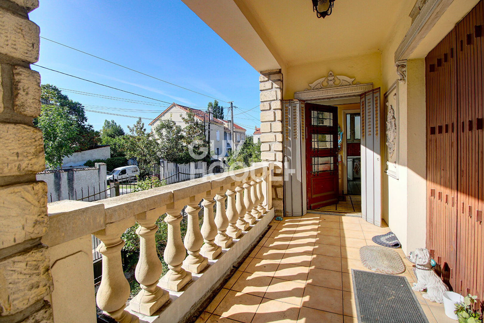 Maison non mitoyenne 180m²  avec jardin