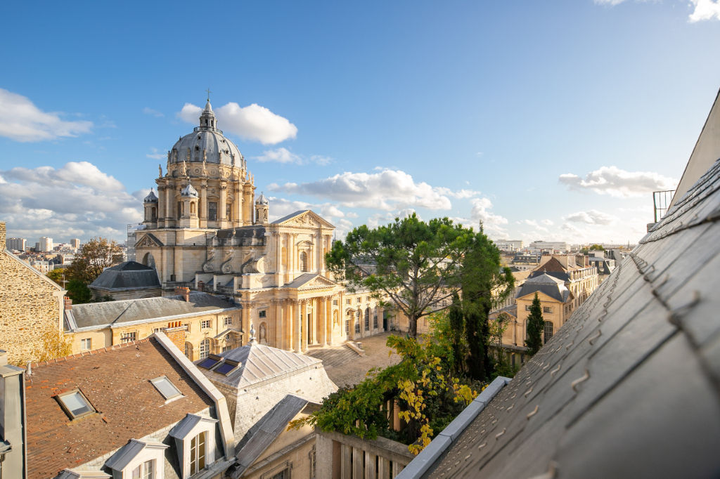 Val de Grace - Dernier étage - Extérieurs - 5 pièces 106 m2 + 11 m2 de balcon