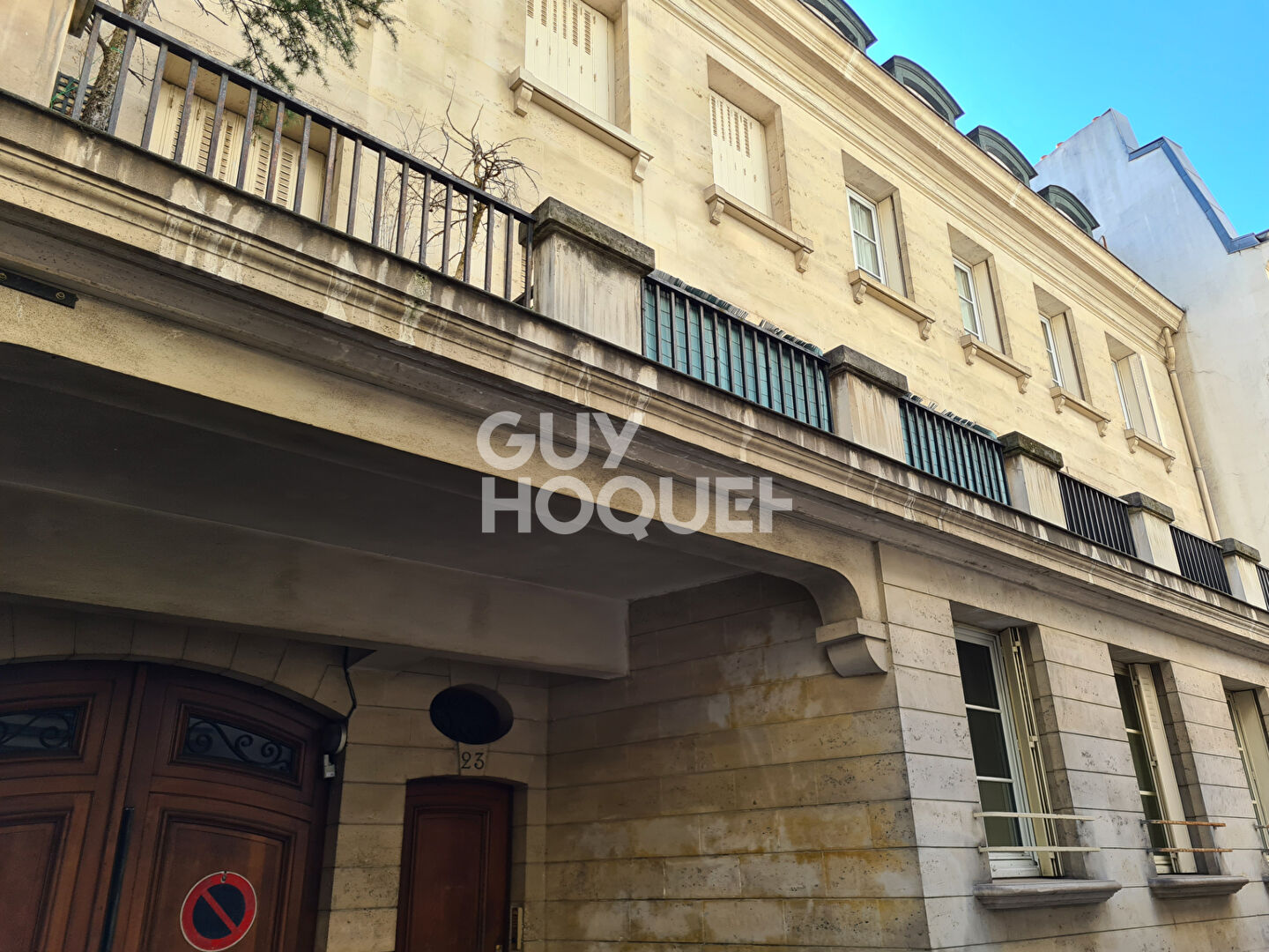 75006-Rue Visconti - Studio meublé - 22.50M²