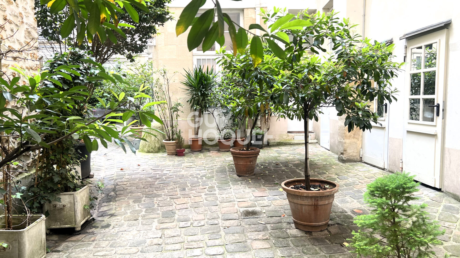 2 pièces atypique de 60 m² au coeur du 5e arrondissement