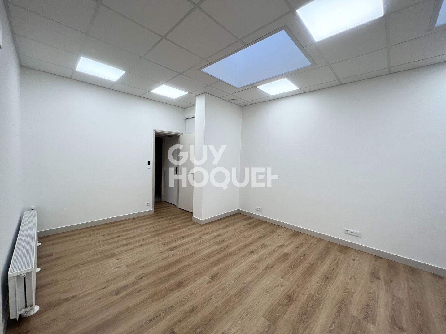 Local d'activité Paris 15 - Charles Michels